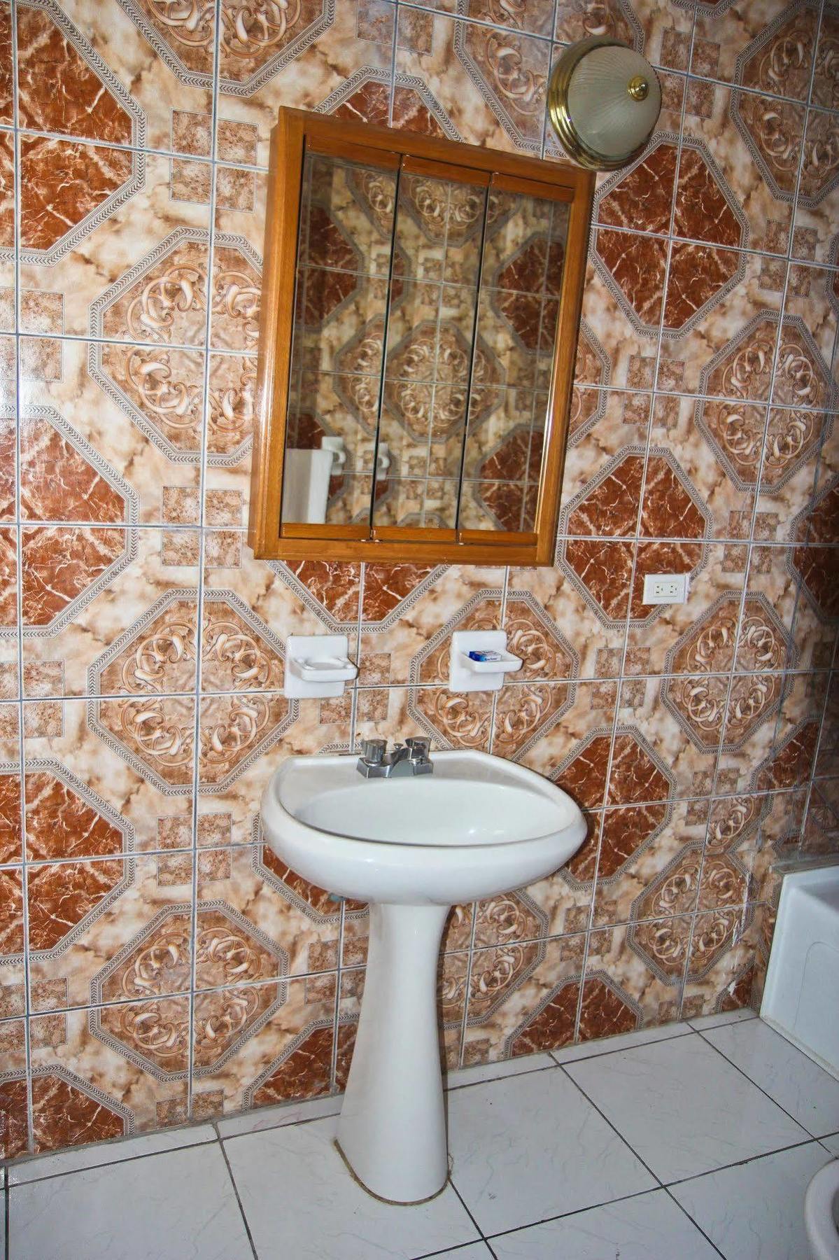 Executive Shaw Park Guest House Ocho Rios Exterior foto